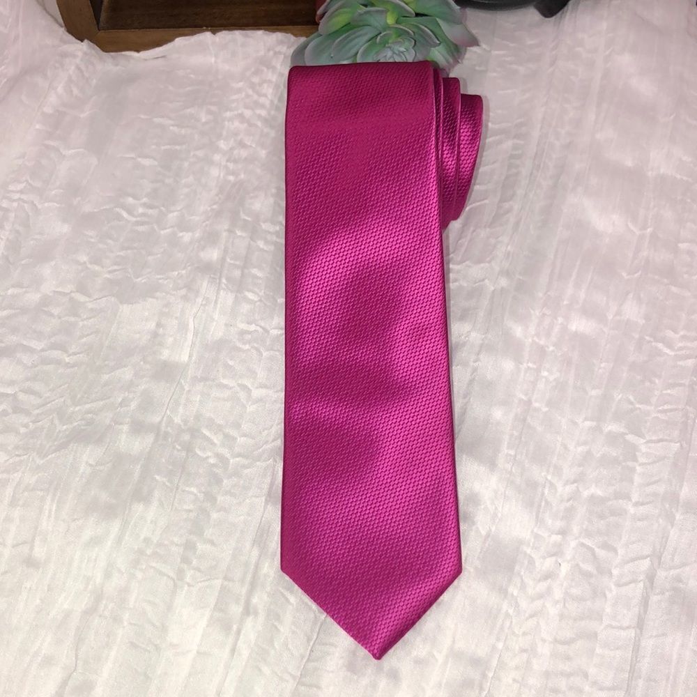 Nick Graham Stunning Fuchsia Pink Textured Polyester Tie